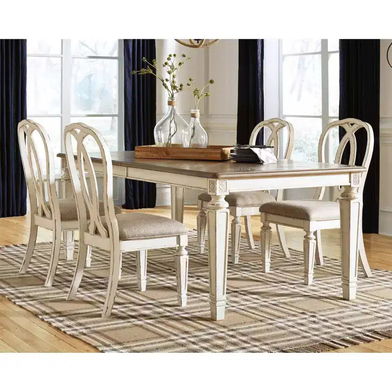 Table de salle à manger extensible rectangulaire Realyn blanc écaillé : 8 places, style campagne chic - Signature Design by Ashley