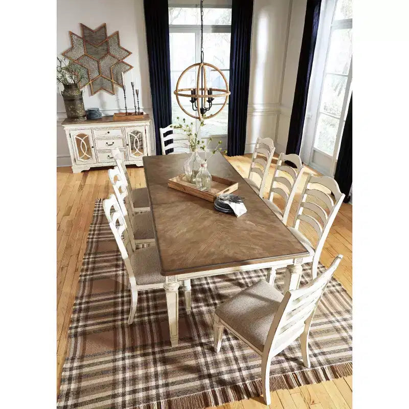Table de salle à manger extensible rectangulaire Realyn blanc écaillé : 8 places, style campagne chic - Signature Design by Ashley