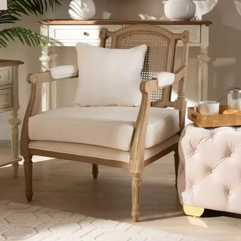 Fauteuil d'appoint en bois blanchi Clemence, couleur ivoire/chêne - Baxton Studio