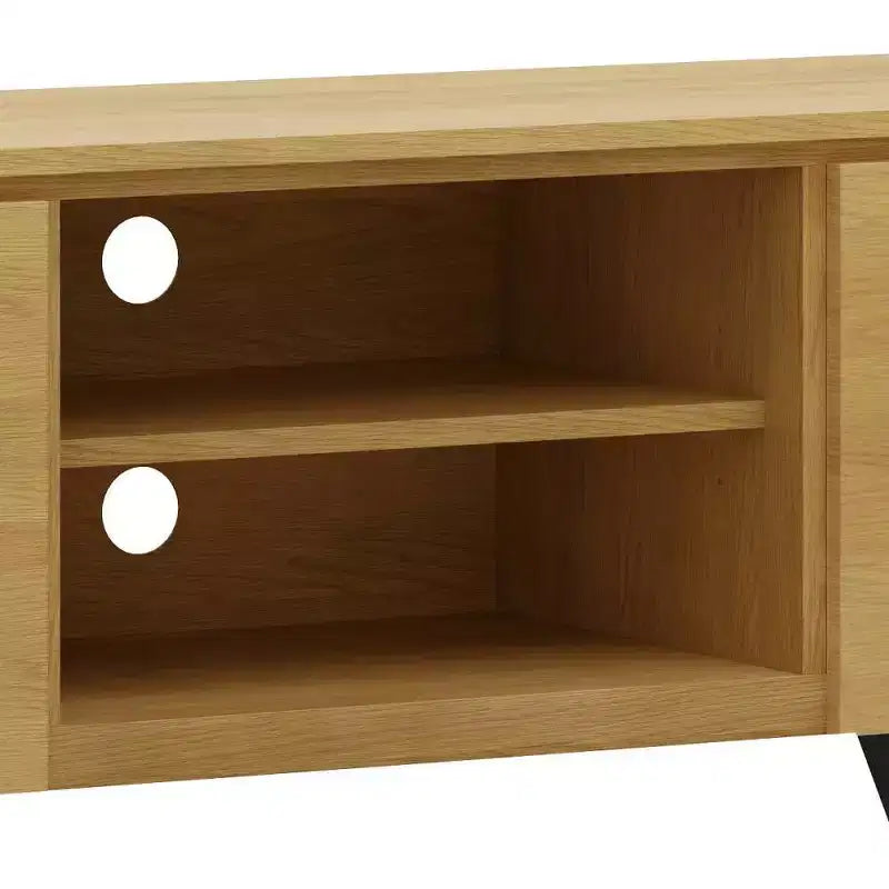 Meuble TV Mitchell pour téléviseurs jusqu'à 70" Chêne - WyndenHall : Bois massif, pieds en métal, crédence multimédia
