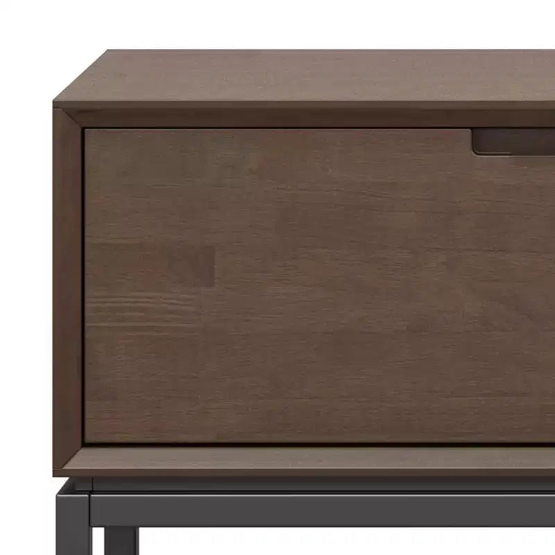 Meuble TV bas WyndenHall Devlin 72" pour téléviseurs jusqu'à 80" Noyer brun : Meuble console multimédia moderne avec rangement