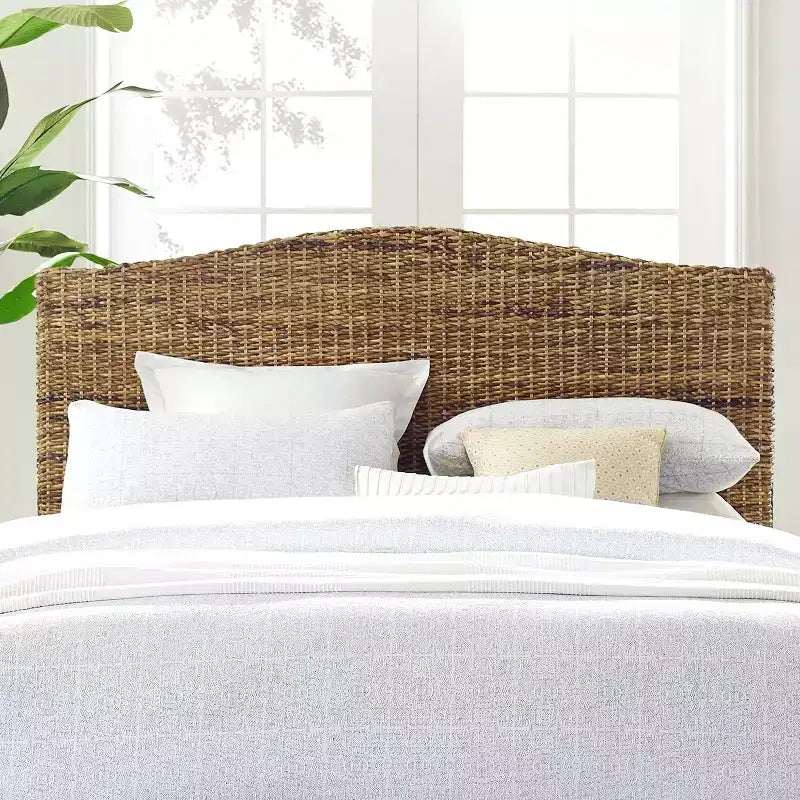 Tête de lit Queen Serena Feuille de bananier - Crosley : Contreplaqué et cadre en bois, design incurvé, finition naturelle
