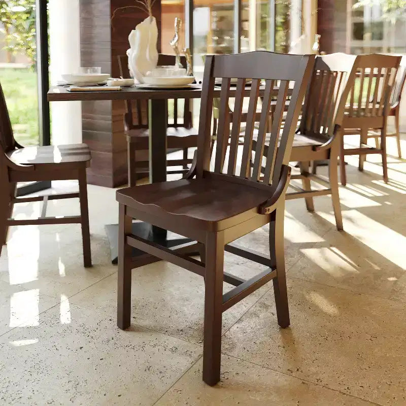 Chaise de restaurant en bois à dossier écolier de la série HERCULES de Flash Furniture