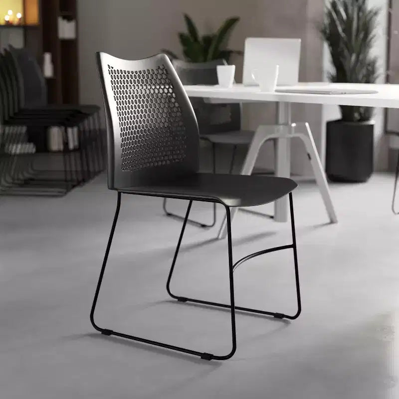 Chaise empilable Flash Furniture série HERCULES, capacité 300 kg, avec dossier aéré et piètement luge thermolaqué