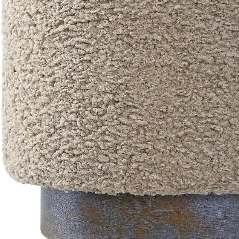 Pouf en bois large Uttermost Avila 16 avec base en bois et tissu latte