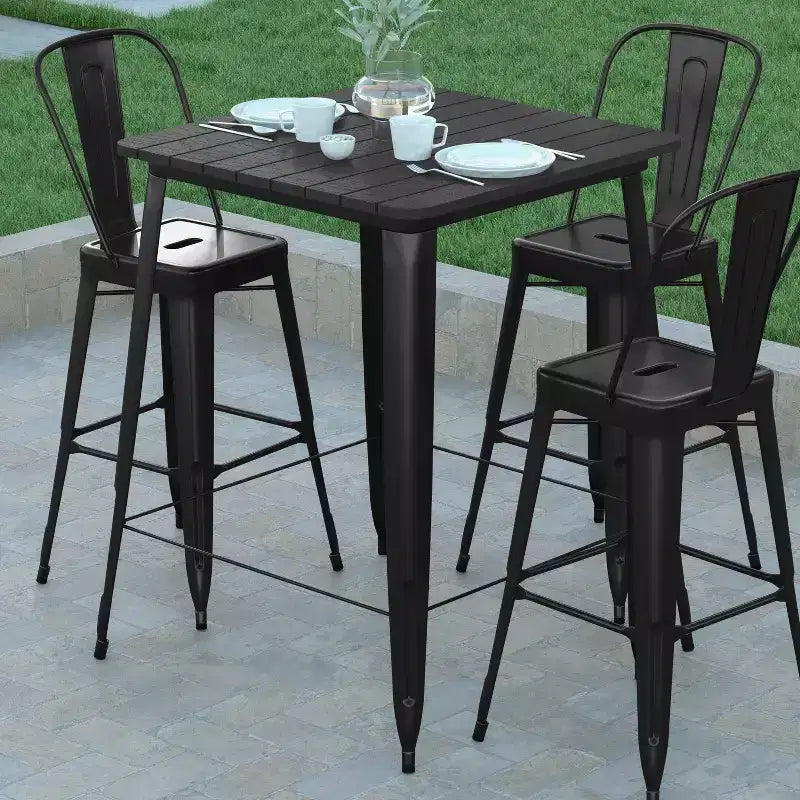 Table de bar intérieure/extérieure Emma et Oliver, plateau carré de 31,5 po en résine polymère tout temps avec base en acier
