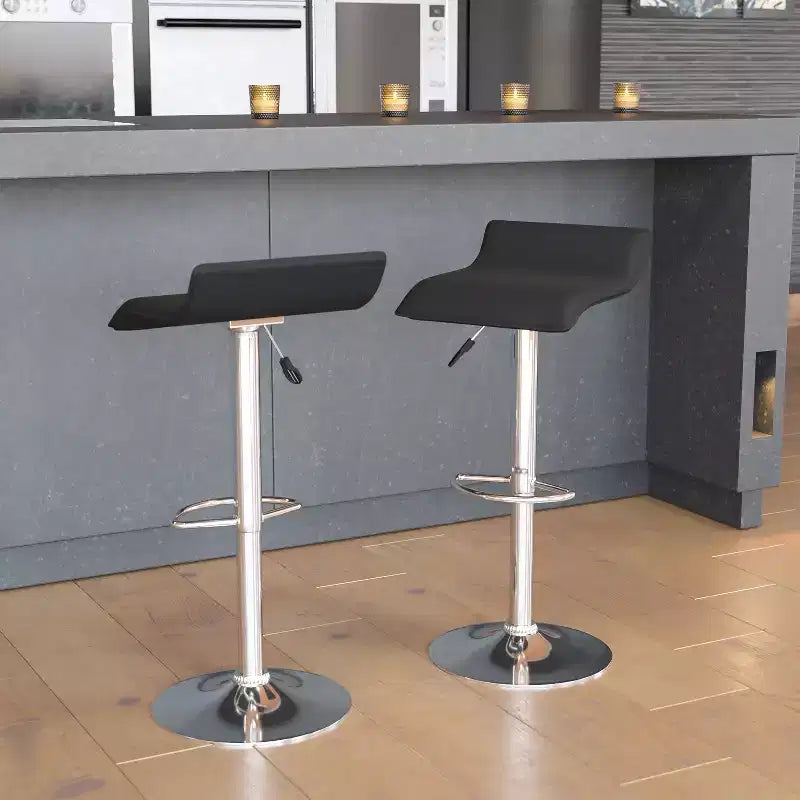 Lot de 2 tabourets de bar contemporains Emma et Oliver réglables en hauteur avec siège ondulé solide et base chromée