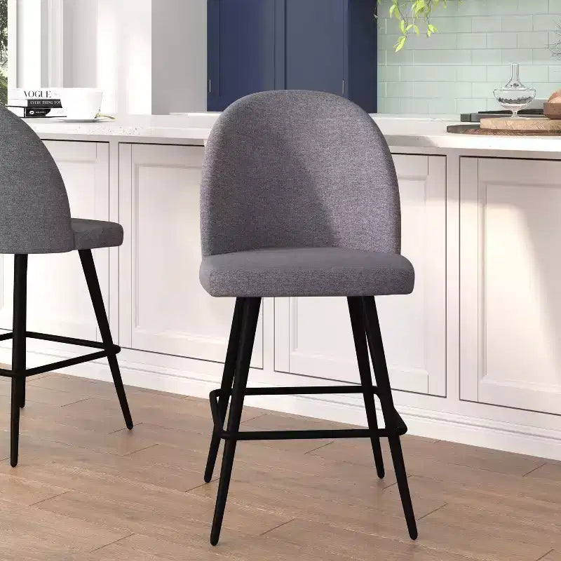 Tabourets de salle à manger Emma et Oliver modernes et rembourrés avec dossier profilé et pieds en acier thermolaqué avec patins de protection – Lot de 2