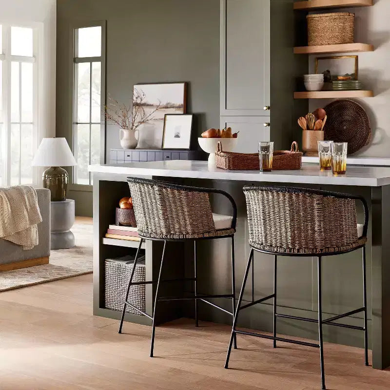 Tabouret de bar à hauteur de comptoir Westcliff Seagrass – Threshold designed with Studio McGee