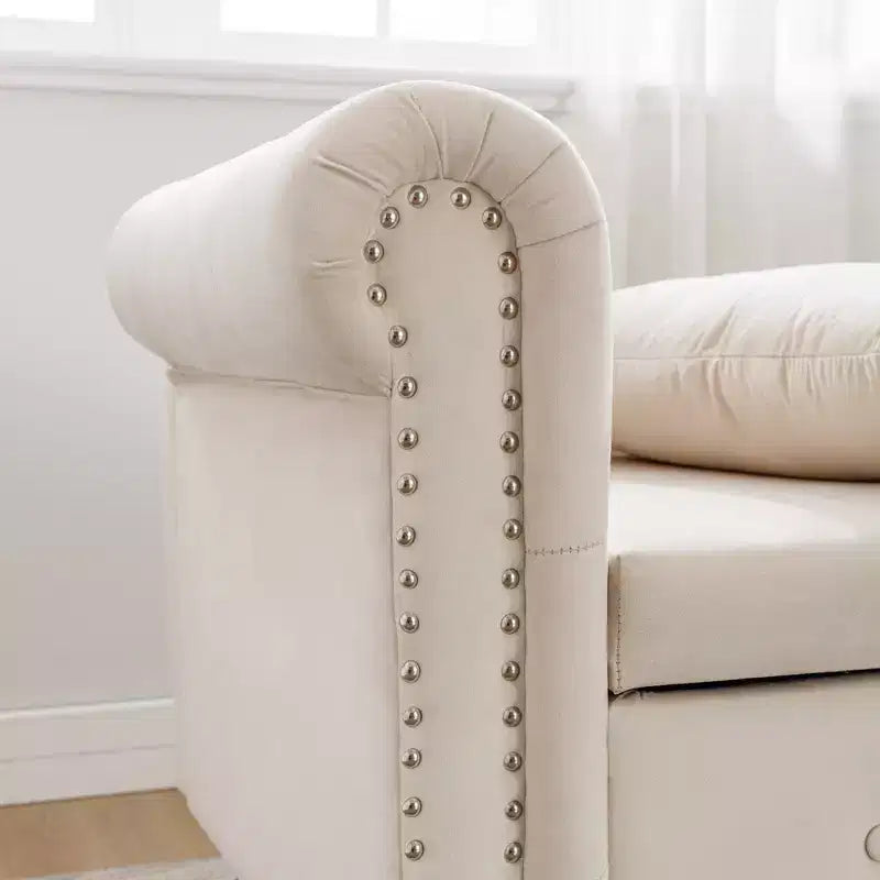 Chaise longue en velours avec rangement, oreiller et accents cloutés pour chambre - ModernLuxe