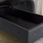 Chaise longue en velours avec rangement, oreiller et accents cloutés pour chambre - ModernLuxe
