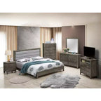 Lit rembourré Passion Furniture Burlington avec panneaux pleins