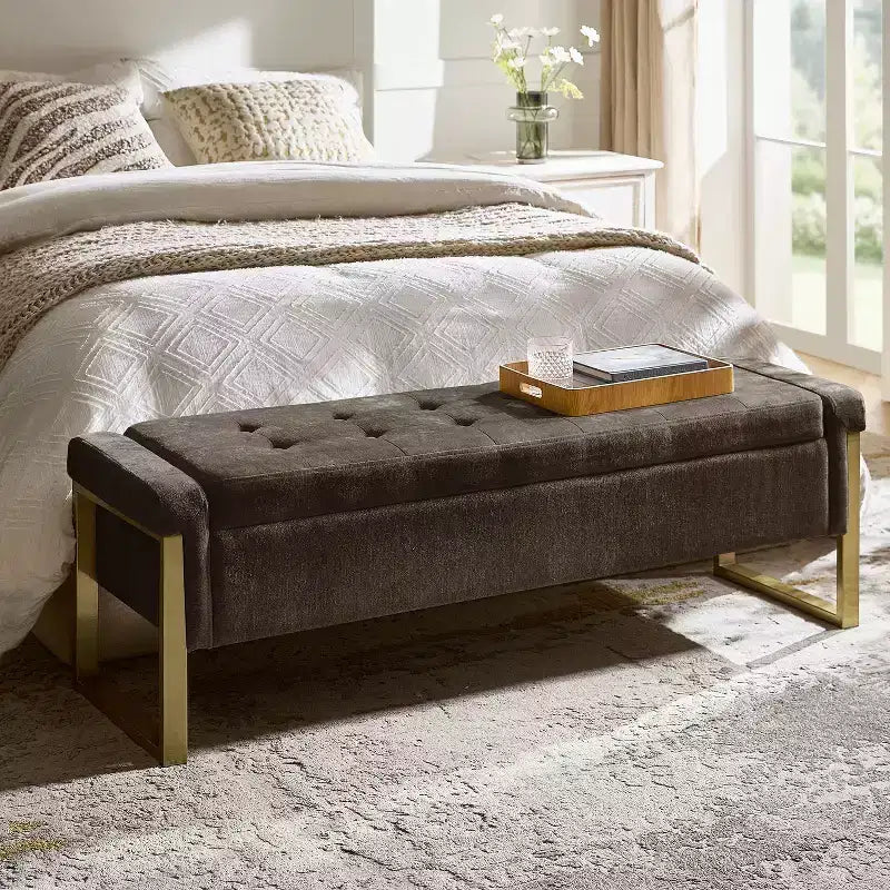 Banc de rangement Octavio 55.3 avec dessus à charnière rembourré moderne et pieds en métal|ART OF LIVING DESIGNS