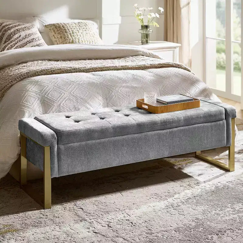 Banc de rangement Octavio 55.3 avec dessus à charnière rembourré moderne et pieds en métal|ART OF LIVING DESIGNS