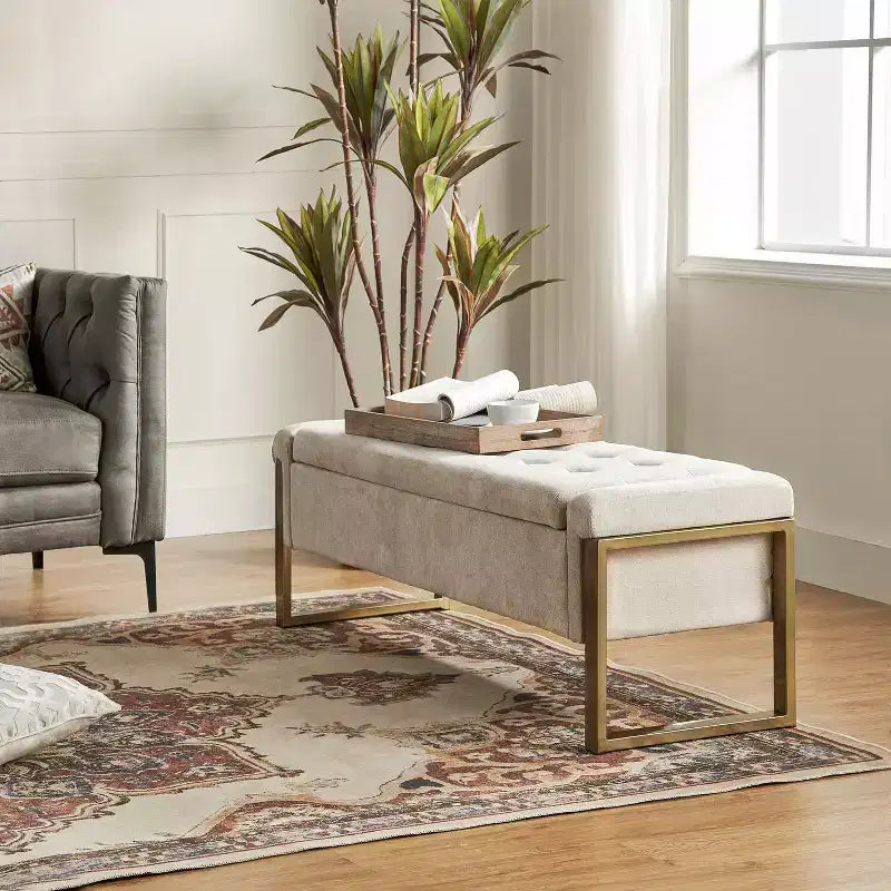 Banc de rangement Octavio 55.3 avec dessus à charnière rembourré moderne et pieds en métal|ART OF LIVING DESIGNS