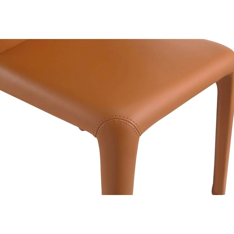 Chaise de salle à manger Conrad en similicuir crème