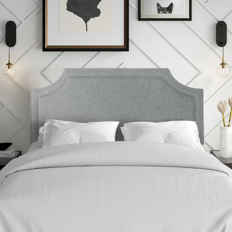 Tête de lit capitonnée en tissu avec clous décoratifs pour lit Queen size