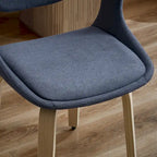 Fauteuil pivotant rembourré en bois