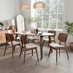 Beau I Table à manger ovale en noyer du milieu du siècle
