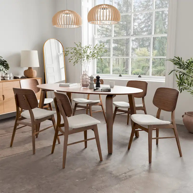Beau I Table à manger ovale en noyer du milieu du siècle